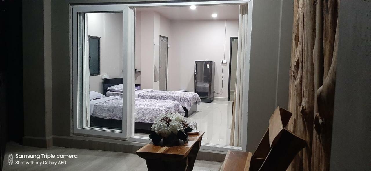 Standard Room Āīzawl Esterno foto